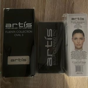 Artis brush set - new!